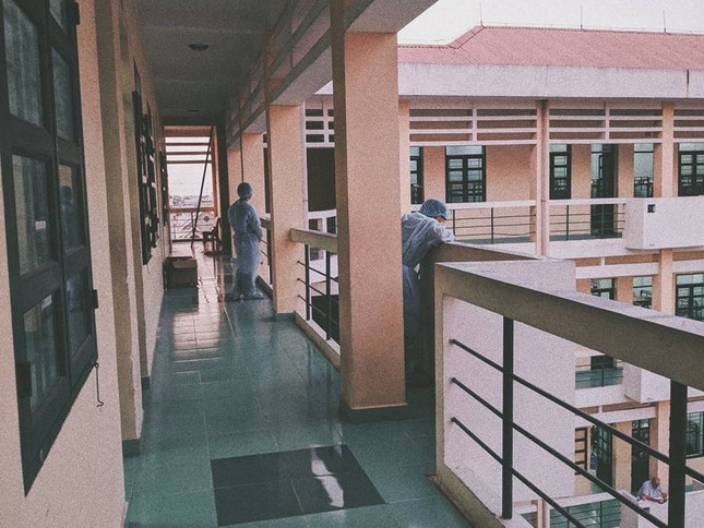 'Nàng thơ 9x' Hải Tú đi cách ly ngay khi từ Pháp trở về ảnh 8