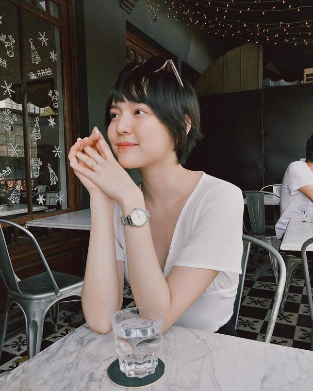 'Nàng thơ 9x' Hải Tú đi cách ly ngay khi từ Pháp trở về ảnh 10