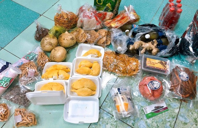 Anh chàng mở hẳn 'Tạp hóa Cô Vy' ở khu cách ly khiến dân mạng cười ngất ảnh 5