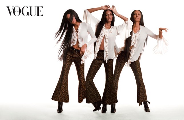 'Chân dài' cao 1m79 Joan Smalls khoe dáng với áo tắm đỏ rực ảnh 13