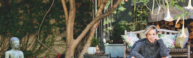 Minh tinh 'Bản năng gốc' Sharon Stone quyến rũ khó tin ở tuổi 62 ảnh 6