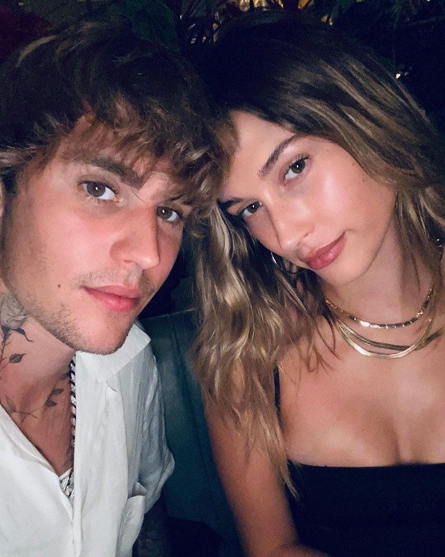 Dân mạng tranh cãi chuyện vợ chồng Justin Bieber chụp 'ảnh nóng' ảnh 10