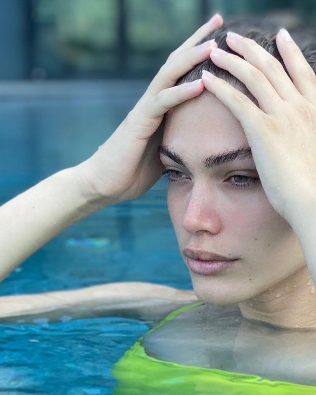 Sức hút mê hoặc của người mẫu chuyển giới Valentina Sampaio ảnh 12