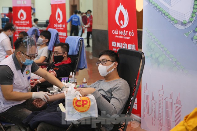 Giọt máu ấm giữa ngày đông lạnh ảnh 68