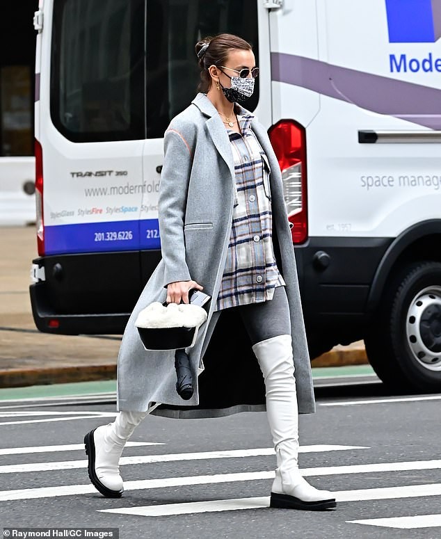 Mỹ nhân Nga Irina Shayk thân thiện với tình cũ sau 2 năm chia tay ảnh 2