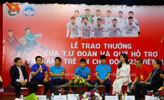 U23 Việt Nam: 'Không quản mưa tuyết, cứ ra sân là 'chiến' thôi' ảnh 32