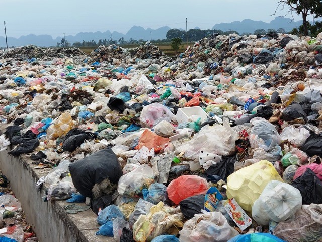 Hà Nội: Ngày đầu năm mới, Mỹ Đức “ngập” gần 10.000 tấn rác ảnh 1
