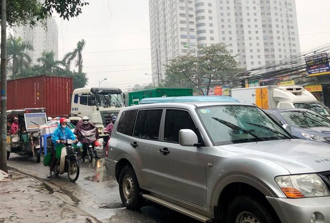 Cửa ngõ ùn ứ, xe khách xuất bến chỉ đạt hơn 30% công suất ảnh 3