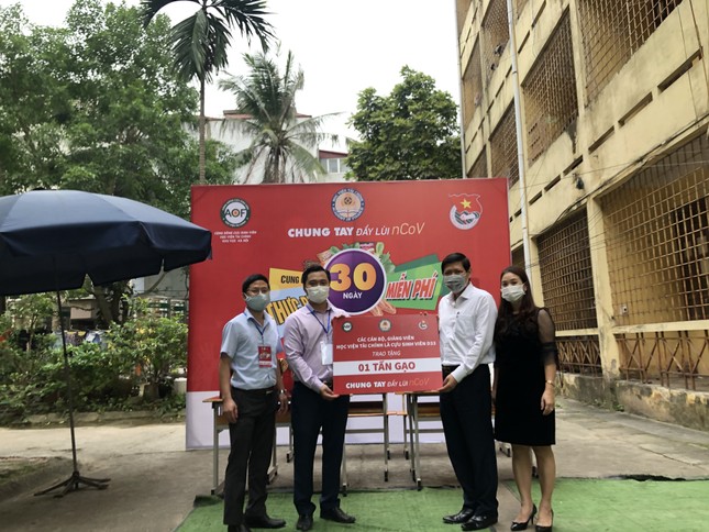 Học viện Tài chính: Chung tay, sẻ chia và yêu thương ảnh 3