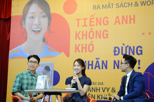 Khánh Vy khóc trong ngày ra mắt sách đầu tay ảnh 4