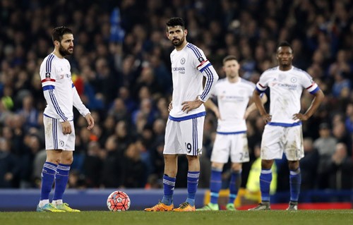 Trúng đòn cố nhân, Chelsea tay trắng rời FA Cup ảnh 1