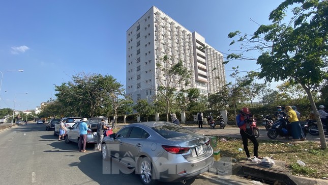 TPHCM tạm ngưng sử dụng khách sạn, resort làm khu cách ly vì hết phòng ảnh 2