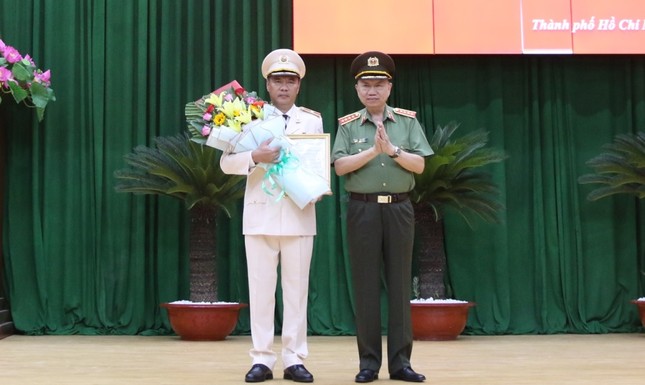 Giám đốc Công an TPHCM tham gia Ban Thường vụ Thành ủy TPHCM ảnh 2