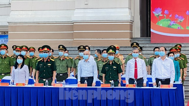 Nhìn gần xe đặc chủng Công an TPHCM trấn áp tội phạm ảnh 17