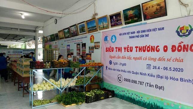 Cần Thơ: “Siêu thị yêu thương 0 đồng” giúp người nghèo ảnh 1