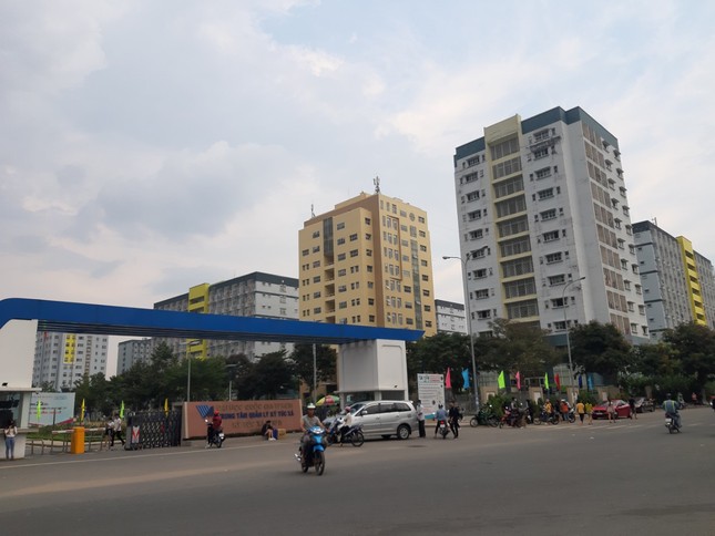 ĐHQG TP. HCM cấp 190 suất học bổng cho sinh viên bị ảnh hưởng dịch COVID-19 ảnh 1