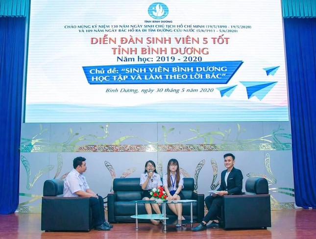 "Sinh viên Bình Dương học tập và làm theo lời Bác" ảnh 2
