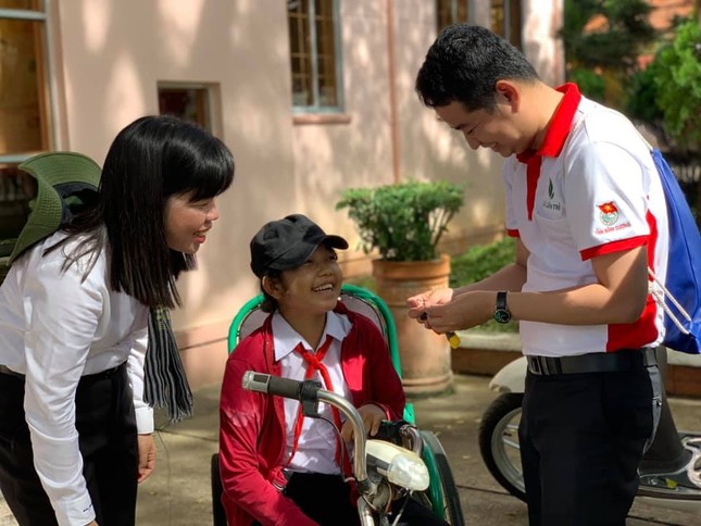 Hành trình "Tuổi trẻ Bình Dương vì biển, đảo quê hương" ảnh 1