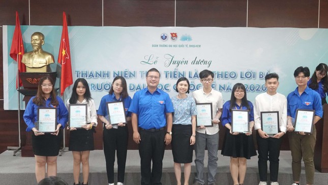 Trường ĐH Quốc tế (ĐHQG TP. HCM ) tuyên dương "Thanh niên tiên tiến làm theo lời Bác" ảnh 1