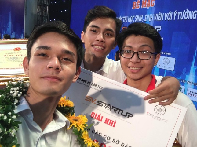 Chàng sinh viên điển trai mê nghiên cứu khoa học ảnh 2