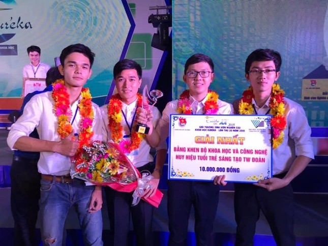 Chàng sinh viên điển trai mê nghiên cứu khoa học ảnh 5