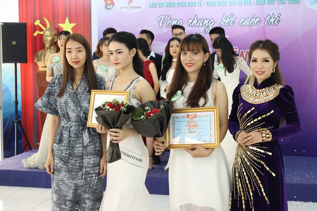 Nữ sinh trường CĐ Lý Tự Trọng: “Nên biết thế mạnh của bản thân khi chọn nghề“ ảnh 2