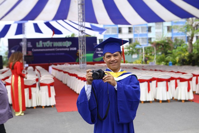 Chàng cử nhân Việt Nam học say mê sáng chế ảnh 5