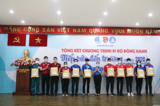 Quỹ học bổng “Tiếp sức đến trường” huy động được 7,2 tỷ đồng ảnh 1