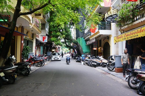 Những con phố thơm mùi cà phê ở Hà Nội ảnh 4