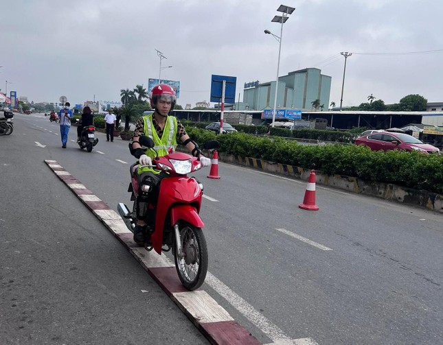Tổ chức chương trình tập huấn kiến thức và kỹ năng Lái xe an toàn ảnh 7