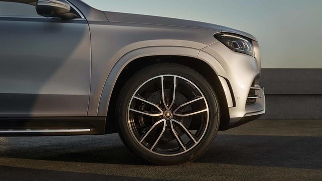 Mercedes-Benz GLS 2020 - Đối thủ BMW X7 lộ ảnh chính thức ảnh 9