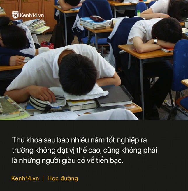 Hơn 270.000 học sinh lớp 12 ngó lơ đại học: Vì đâu nên nỗi? ảnh 2