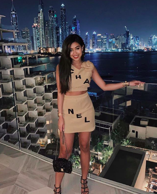 'Ái nữ hàng hiệu' em chồng Hà Tăng nghỉ hè vi vu khắp Á sang Âu ảnh 10