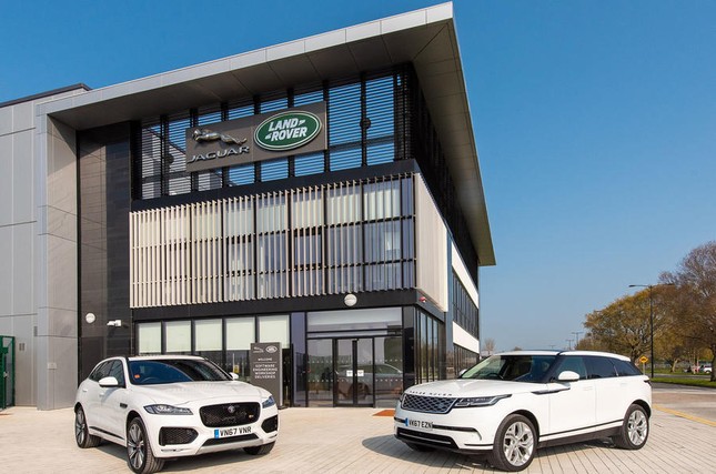 Xe sang Jaguar Land Rover sắp được trang bị động cơ BMW? ảnh 1
