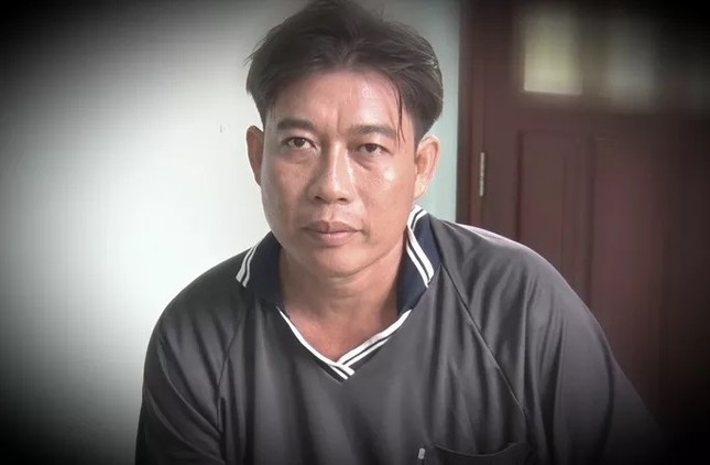Bị lấy lại của hồi môn, con rể dùng kéo truy sát cha vợ đến cùng ảnh 1
