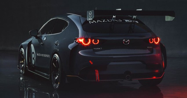 Mazda 3 được biến thành xe đua với công suất tối đa 350 mã lực ảnh 2