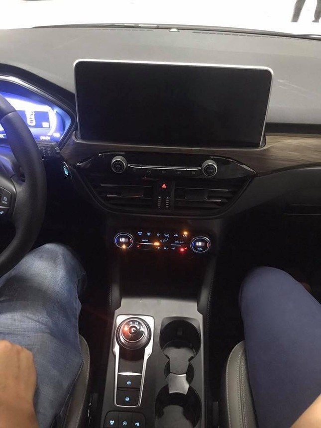 Ford Escape 2020 lộ ảnh thực tế ở Việt Nam ảnh 3