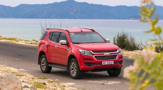 Chevrolet Trailblazer giảm giá sốc, VinFast muốn 'xả kho'? ảnh 1