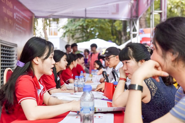 Tuyển sinh của trường Đại học Bách khoa Hà Nội tới đây có gì mới? ảnh 1