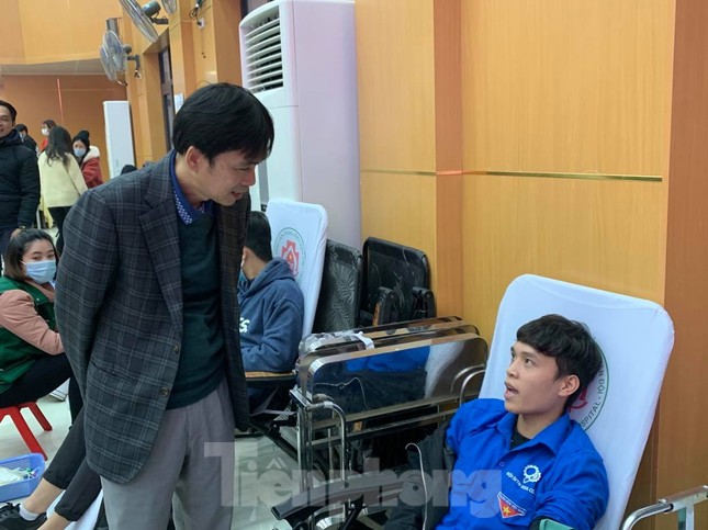 Lần đầu tiên Chủ nhật Đỏ đến với trường ĐH Công nghệ Giao thông Vận tải ảnh 3