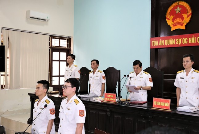 Cựu thứ trưởng Nguyễn Văn Hiến bị phạt 4 năm tù giam ảnh 1