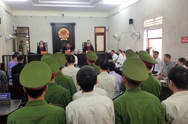 Bố nạn nhân kiến nghị không tử hình 6 kẻ hiếp, giết con vì chủ mưu chưa bị bắt? ảnh 2