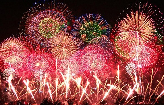Những nơi lý tưởng để ngắm pháo hoa tối 30/4 ở Sài Gòn ảnh 3