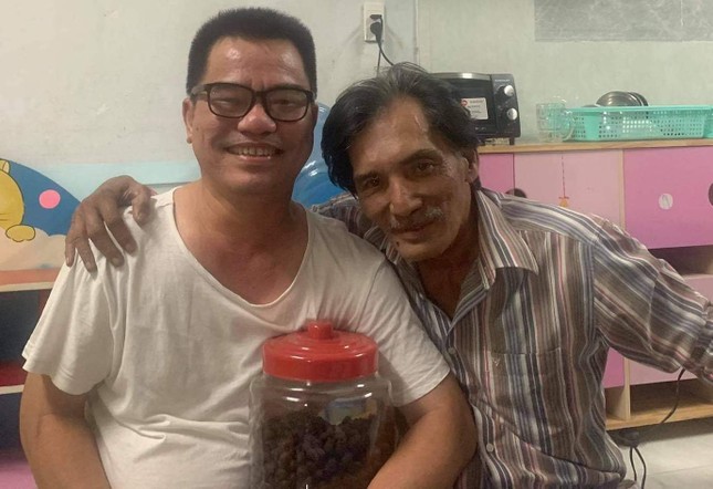 Cuộc sống khó khăn của Thương Tín thời dịch ảnh 1