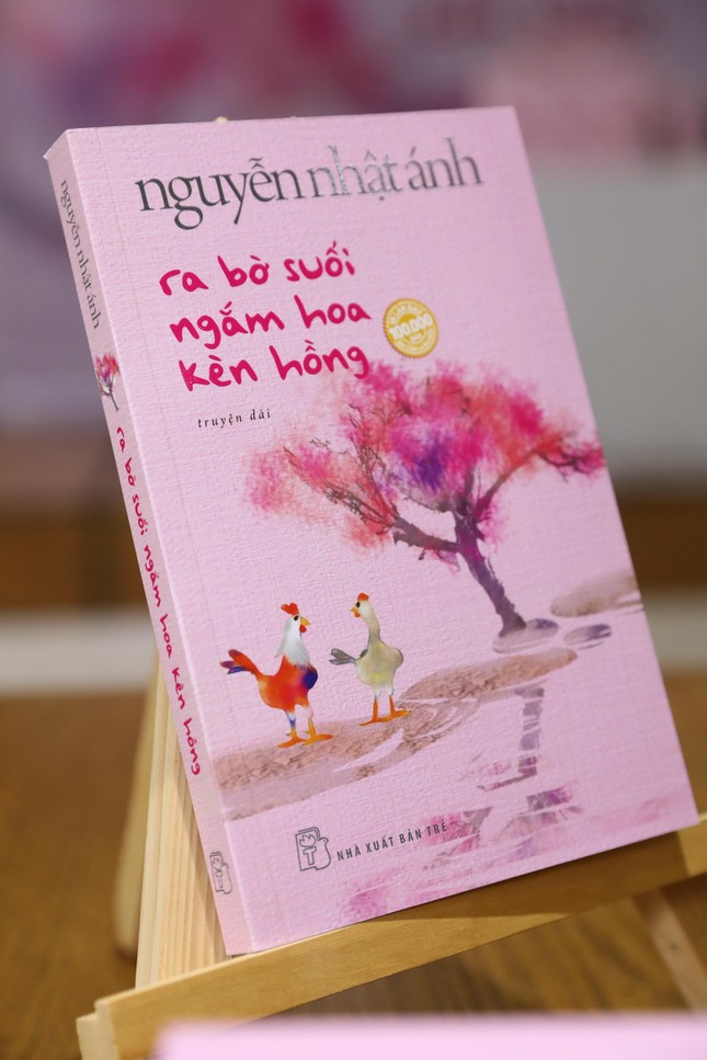 Nhà văn Nguyễn Nhật Ánh ra mắt sách mới để ủng hộ cho… loài thú quý voọc Chà Vá ảnh 2