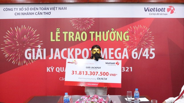 Liên tiếp 2 phụ nữ trúng hàng chục tỷ đồng Vietlott ảnh 1