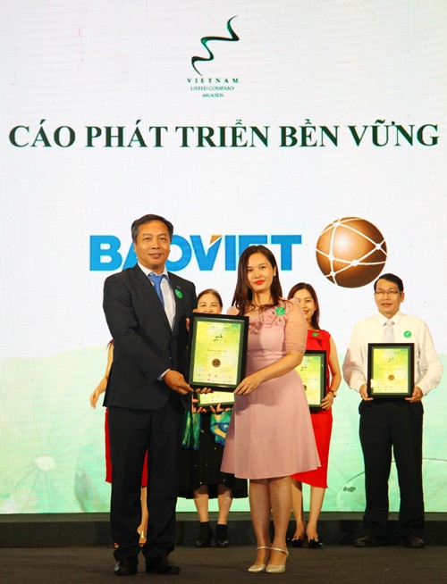 Bảo Việt lập 'hattrick' giải thưởng ở Cuộc bình chọn DN niêm yết 2018 ảnh 1