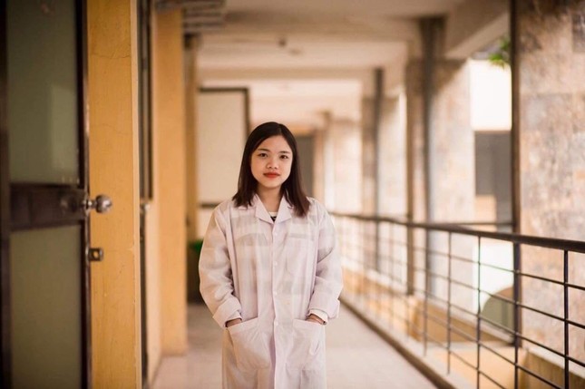 Đảng viên - Sinh viên xuất sắc Nguyễn Thị Phương: Cháy lửa đam mê nghiên cứu khoa học ảnh 1