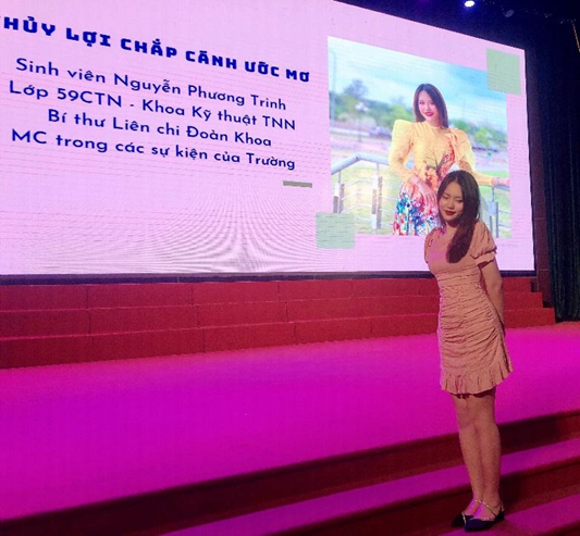 Cựu nữ sinh Cấp thoát nước luôn 'cháy hết mình' trong mọi hoạt động ảnh 4