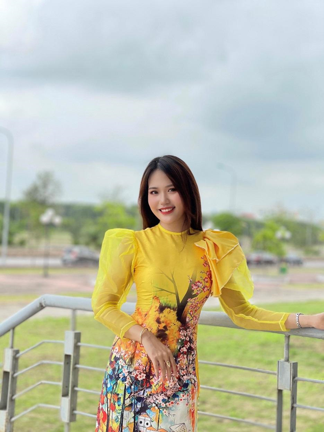Cựu nữ sinh Cấp thoát nước luôn 'cháy hết mình' trong mọi hoạt động ảnh 7